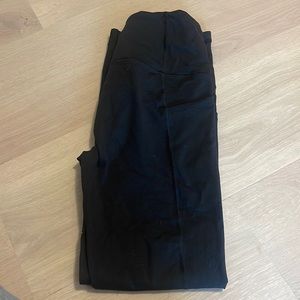 Victoria’s Secret leggings with pocket